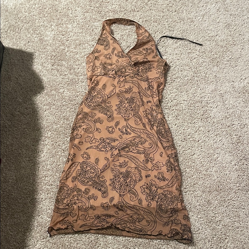 Chic Backless Paisley Dress